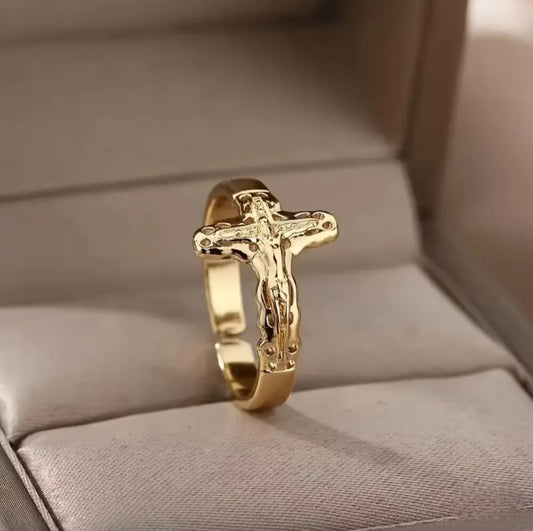 ELEGANT CROSS RING