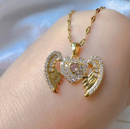 HEART & WINGS NECKLACE