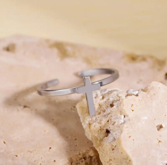 SILVER STEEL OPEN CROSS RING