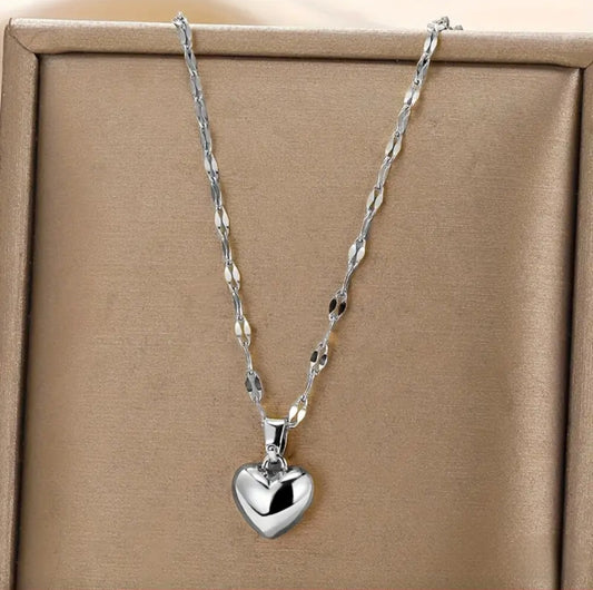 SILVER LOVE HEART NECKLACE