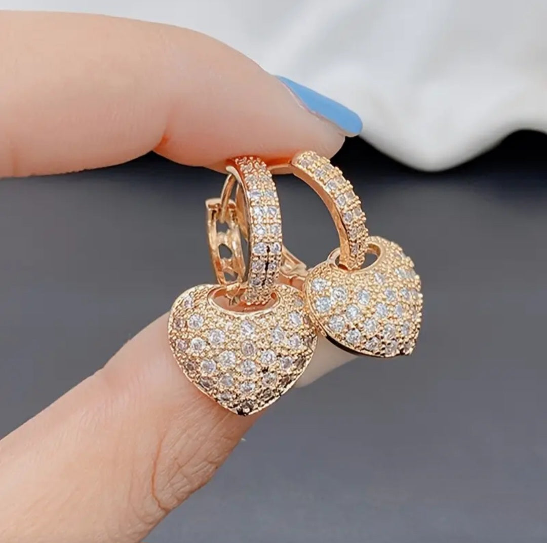 GOLDEN LOVE HEART EARRINGS